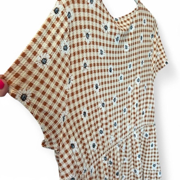 NWT- Planet Gold Plus Size 2X Babydoll Dress with Daisy Plaid - Picture 8 of 8
